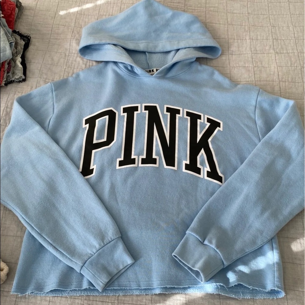 VS pink cropped hoodie